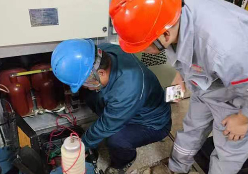 2023年10月25日，雙盾科技中金嶺南銅業(yè)脫硫脫硝項目配電工程交接試驗現(xiàn)場